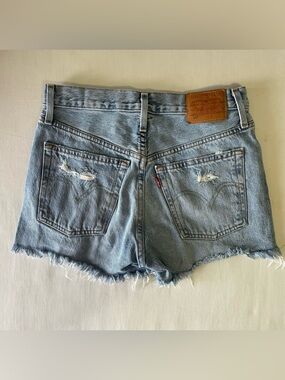 Vintage Levi’s 501 shorts - Distressed
